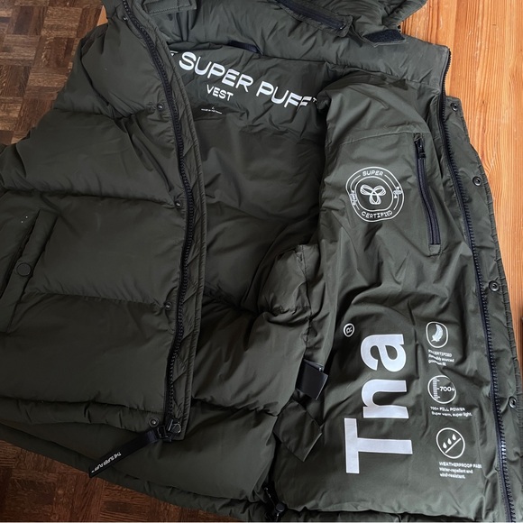 Aritzia Super Puff Vest Dark Olive - Picture 5 of 5